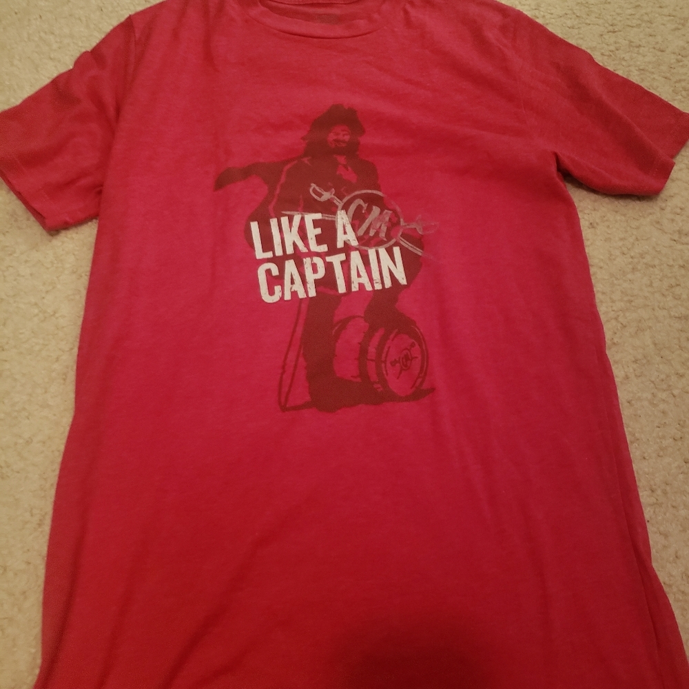 Captain Morgan womens t shirt size large
